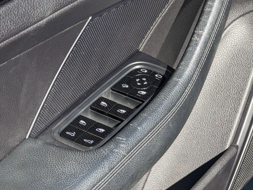 Used 2017 Porsche Panamera 4 w/ Premium Package AWD/4WD image 22