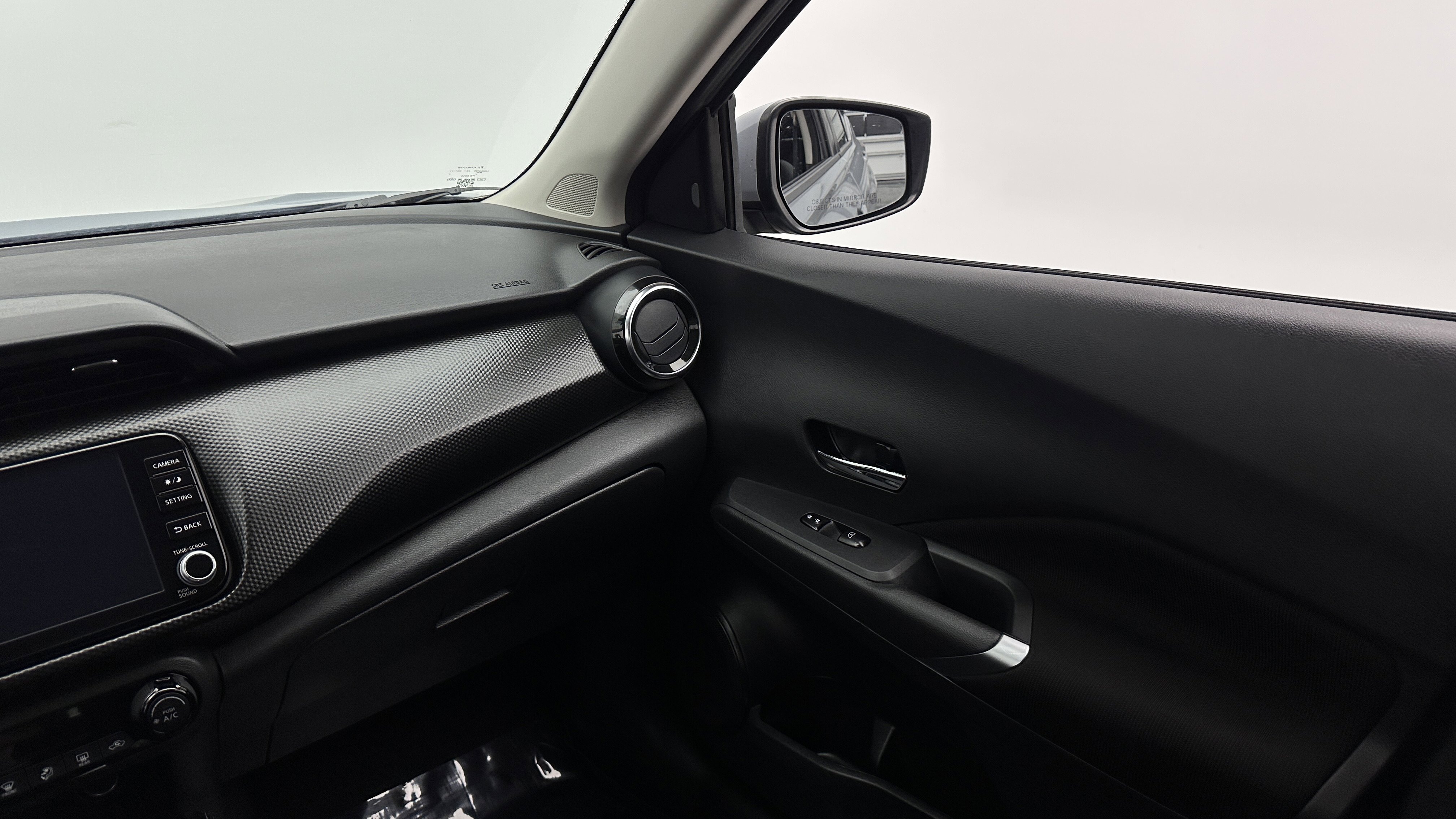 Used 2021 Nissan Kicks SV FWD image 27