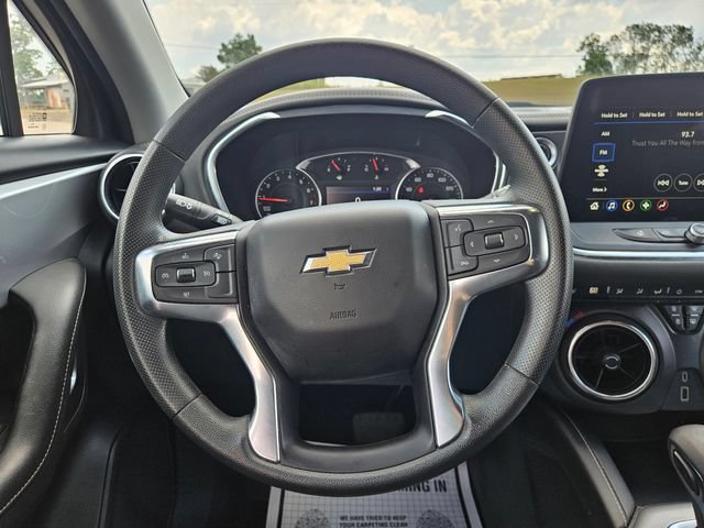 Used 2025 Chevrolet Blazer LT AWD/4WD image 14