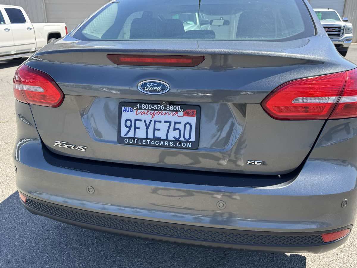 Used 2018 Ford Focus SEL image 9
