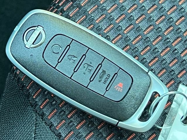 New 2026 Nissan Sentra SR FWD image 30