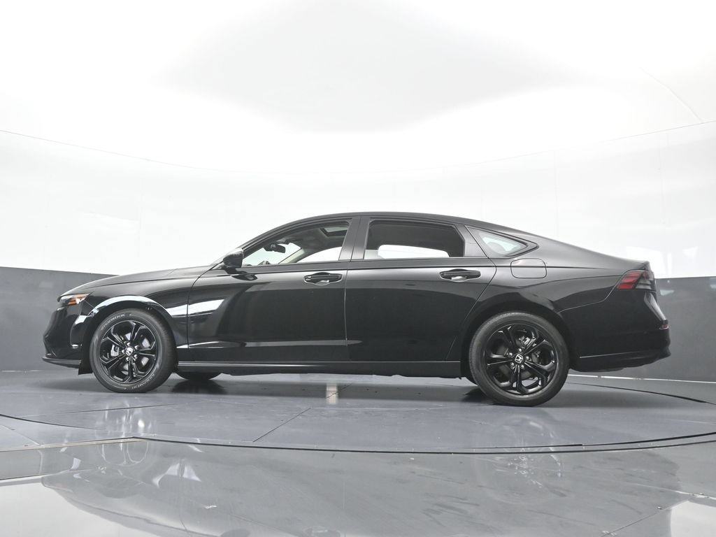 Used 2025 Honda Accord SE image 56