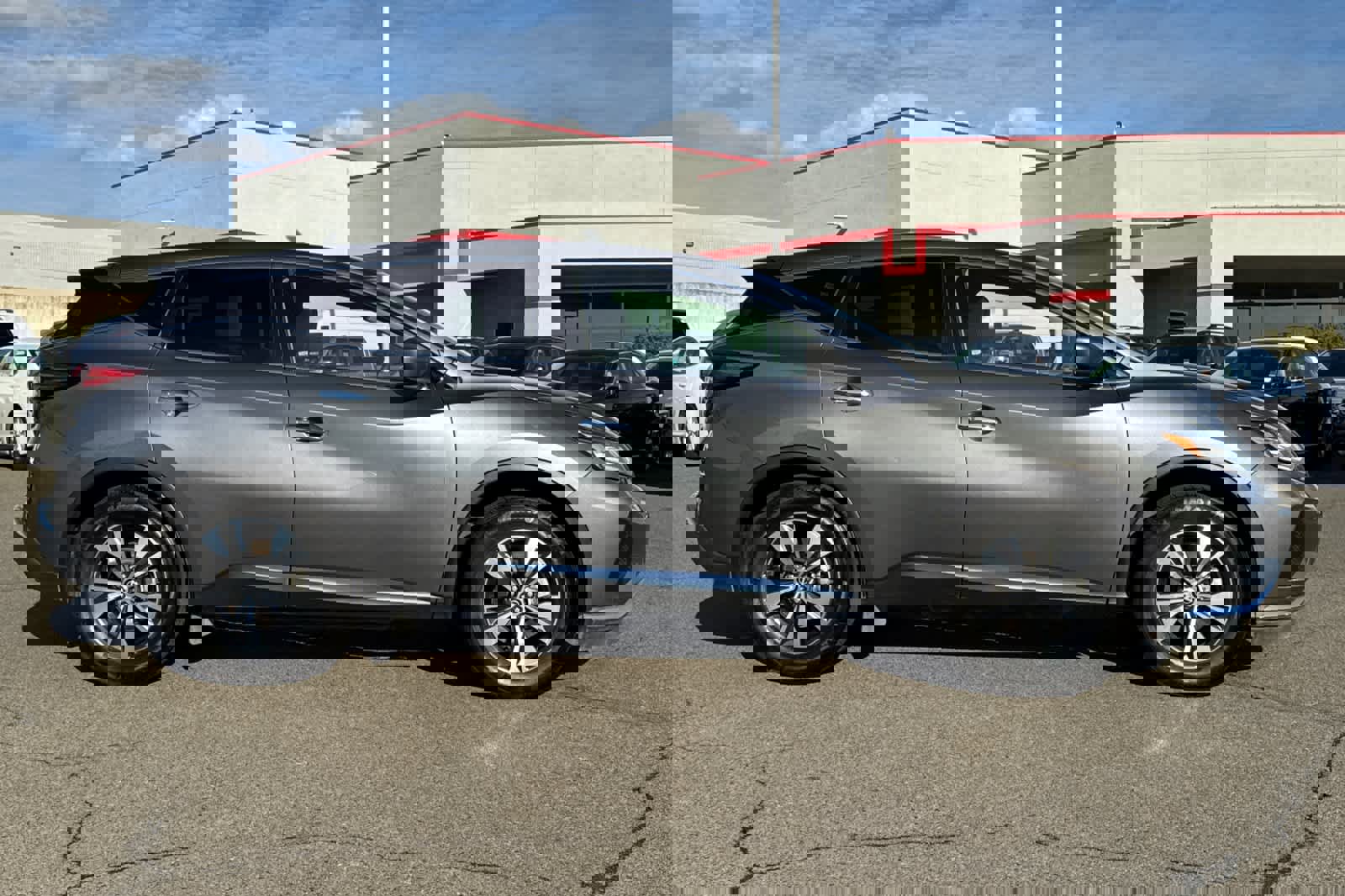 Used 2023 Nissan Murano S image 6