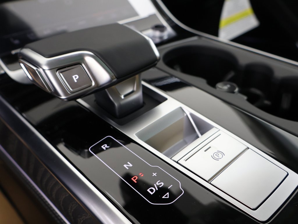 New 2026 Audi Q8 Prestige image 3