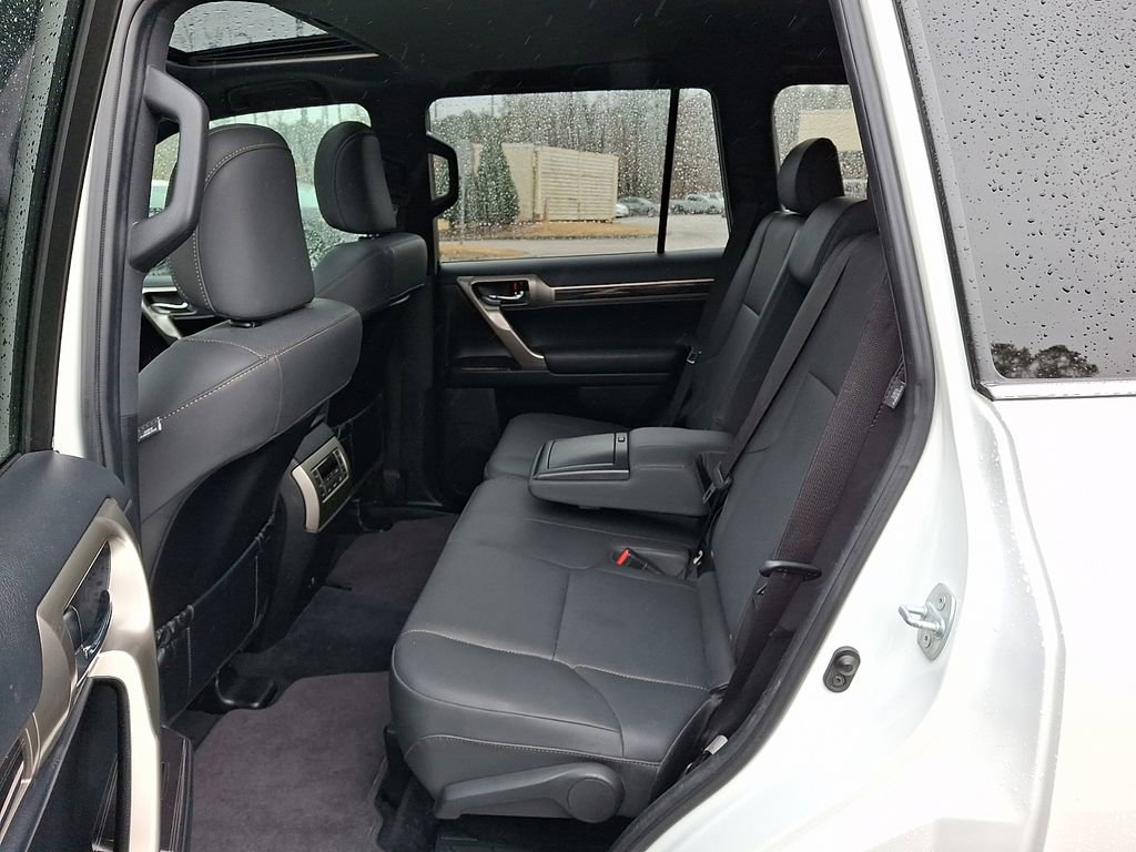 Used 2021 Lexus GX 460 Premium w/ Premium Package image 11