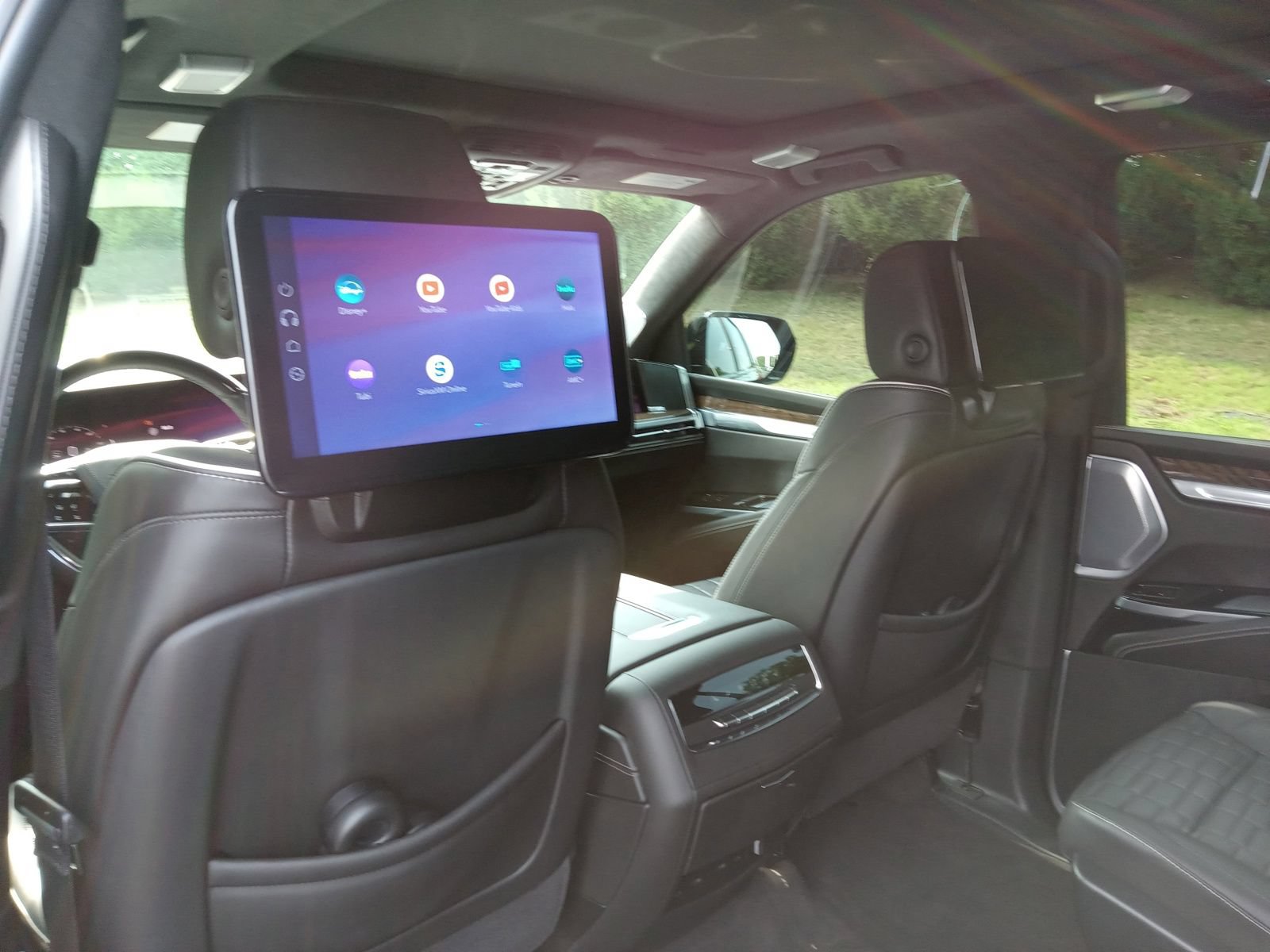 Used 2025 Cadillac Escalade ESV Sport Platinum AWD/4WD image 28