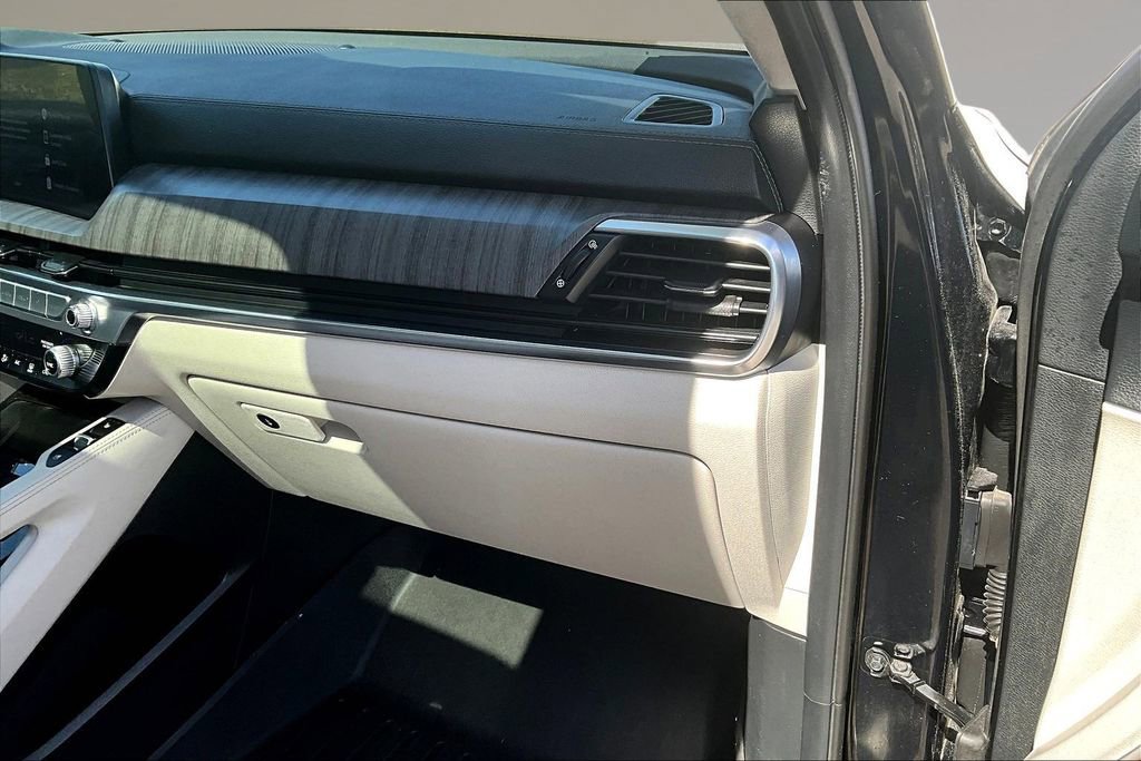 Used 2024 Kia Telluride SX Prestige w/ Towing Package AWD/4WD image 24