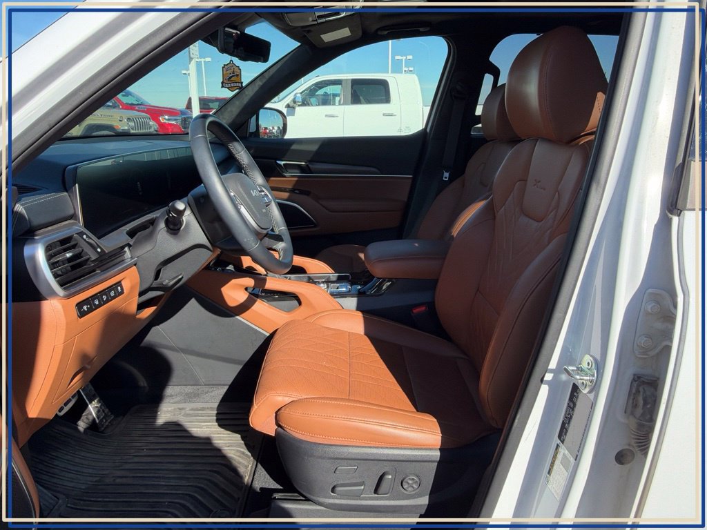 Used 2025 Kia Telluride SX Prestige X-Line AWD/4WD image 2