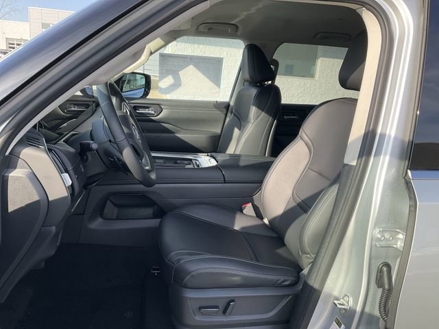 New 2026 Nissan Armada SV image 10