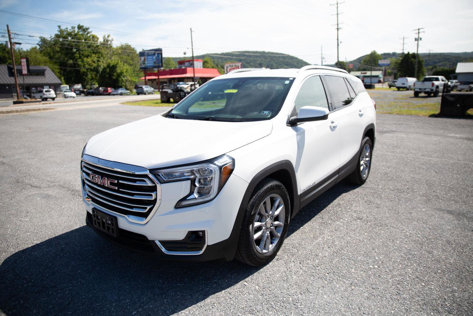 Used 2022 GMC Terrain SLT image 7