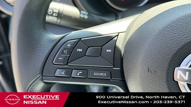 Used 2025 Nissan Kicks Play S image 12