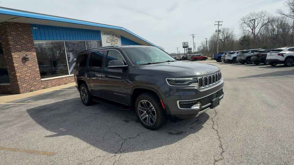 Used 2022 Jeep Wagoneer Series III AWD/4WD image 2