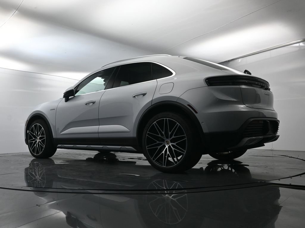 Certified 2024 Porsche Macan 4 Electric image 45