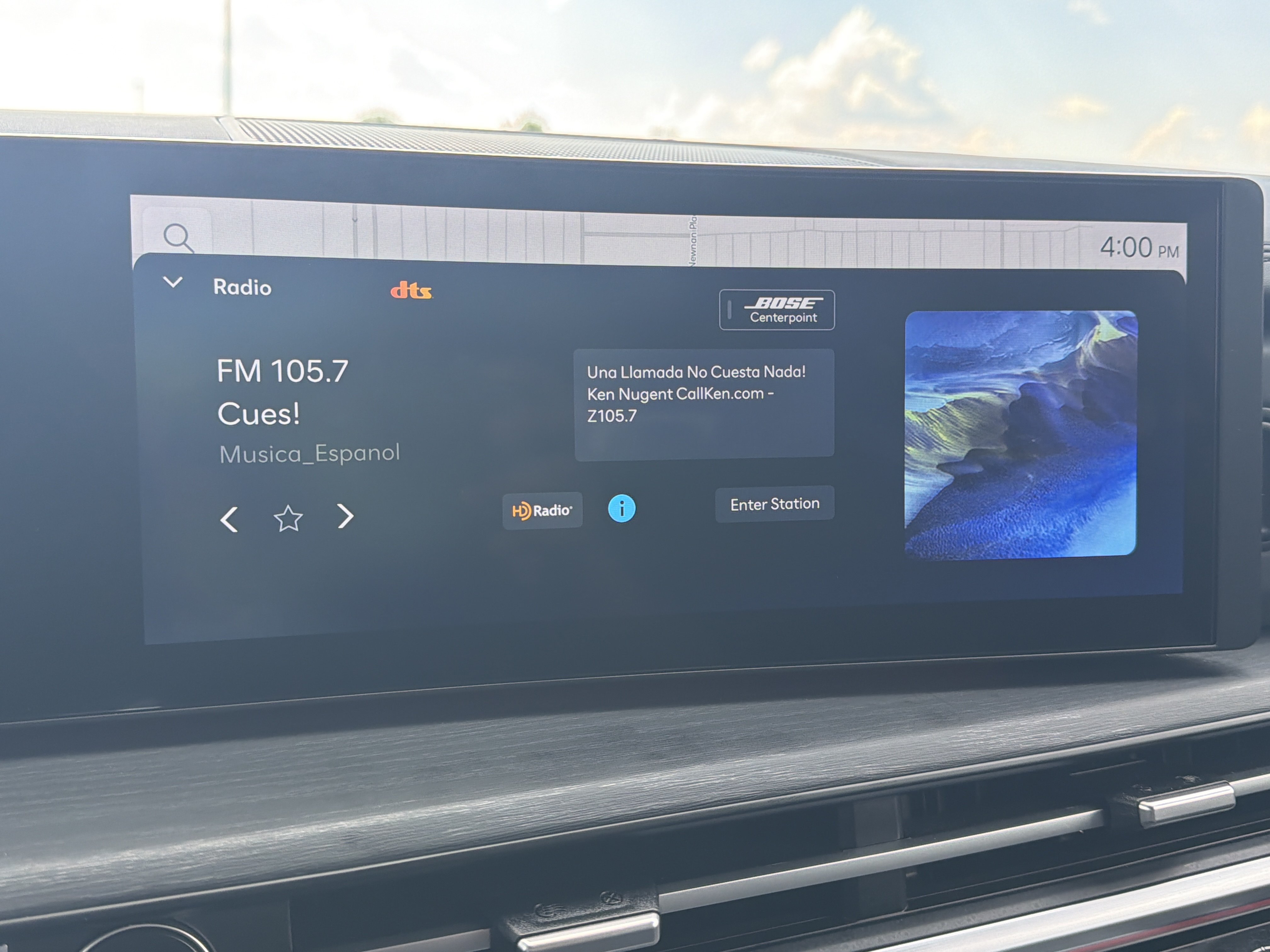 Used 2024 Hyundai Santa Fe Limited FWD image 13