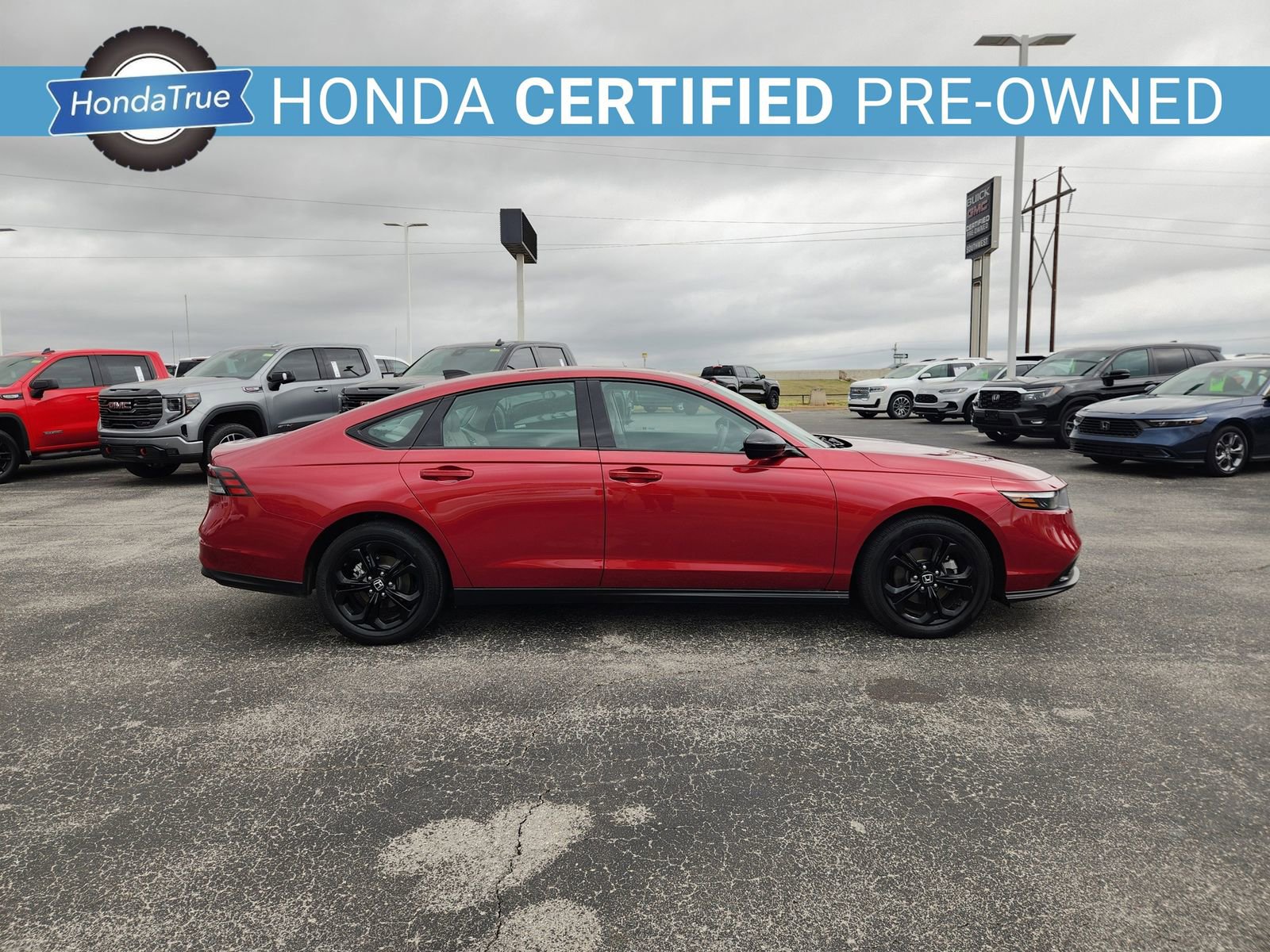 Used 2025 Honda Accord SE image 7