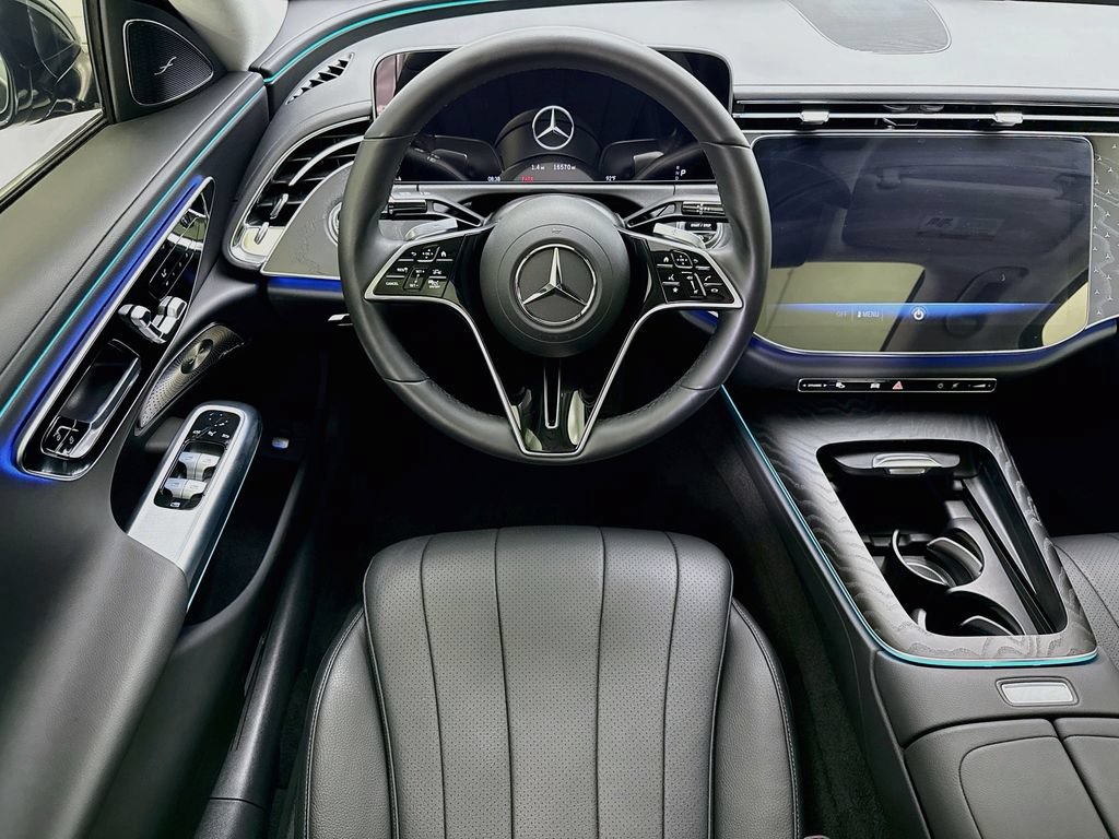 Used 2024 Mercedes-Benz E 350 4MATIC Sedan image 10