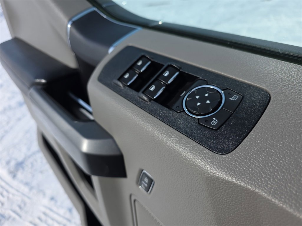 Used 2018 Ford F150 XLT w/ Trailer Tow Package image 25