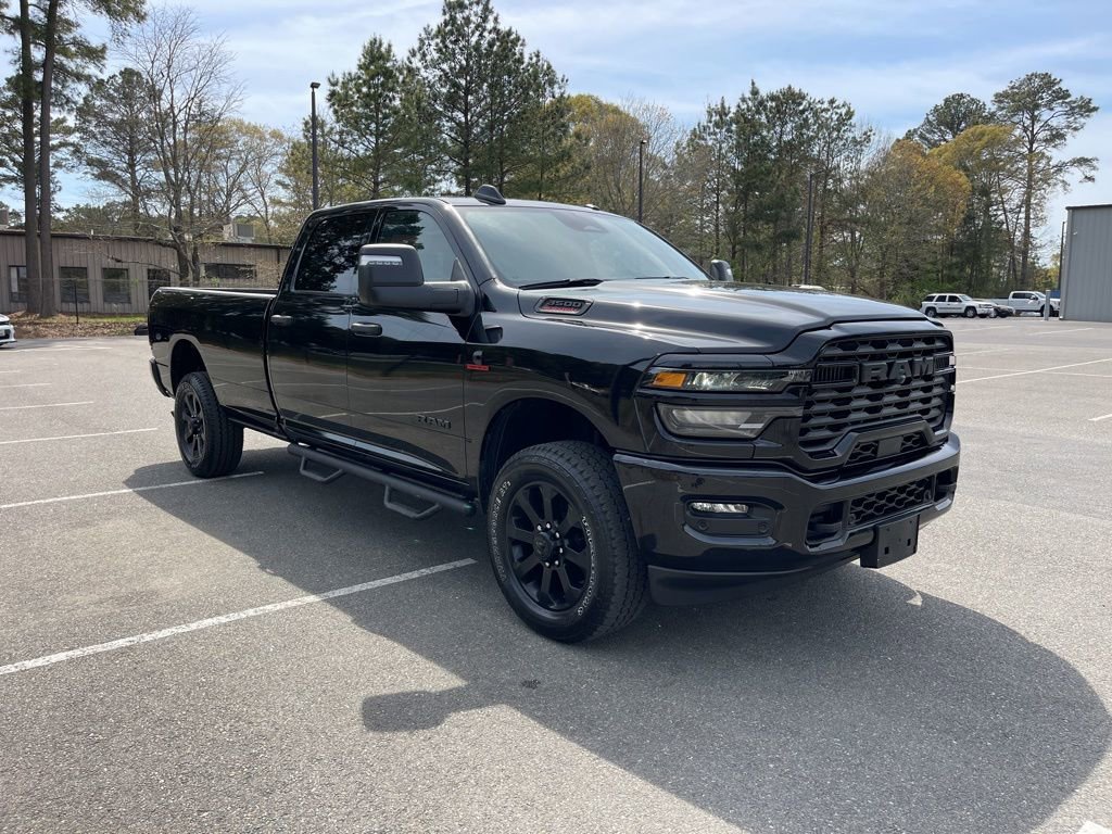 Used 2025 RAM 3500 Big Horn AWD/4WD image 4