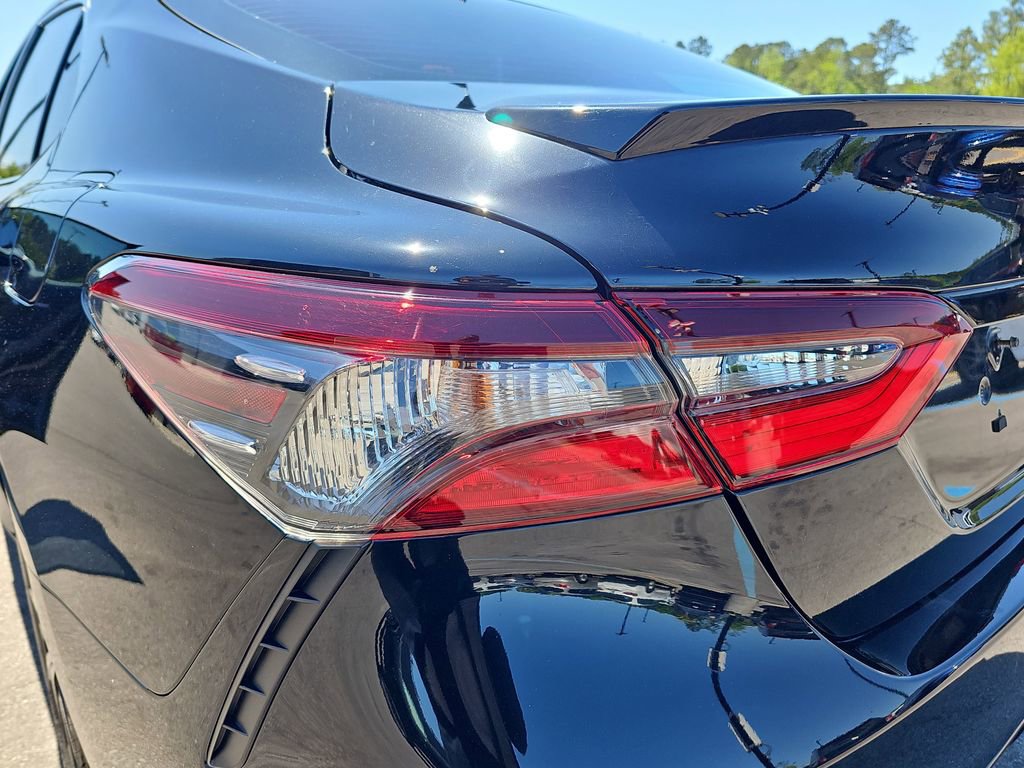 Used 2022 Toyota Camry SE FWD image 36