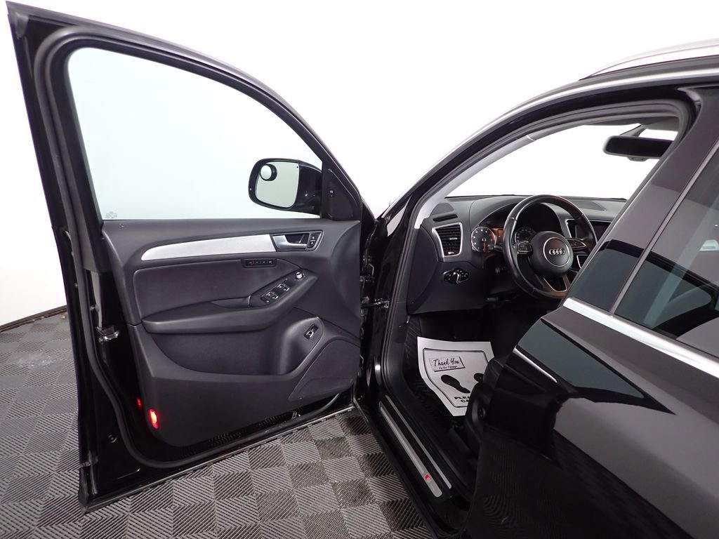 Used 2015 Audi Q5 3.0T Premium Plus w/ Technology Package image 21