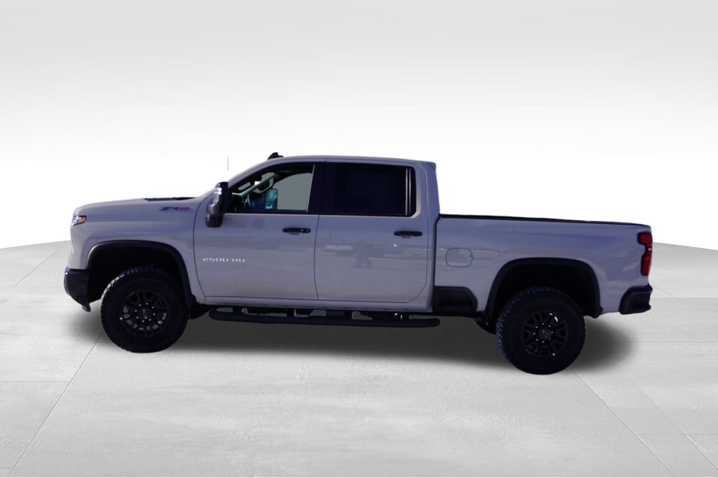 New 2026 Chevrolet Silverado 2500 ZR2 AWD/4WD image 6
