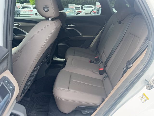 Used 2025 Audi Q5 Premium w/ Convenience Package AWD/4WD image 34