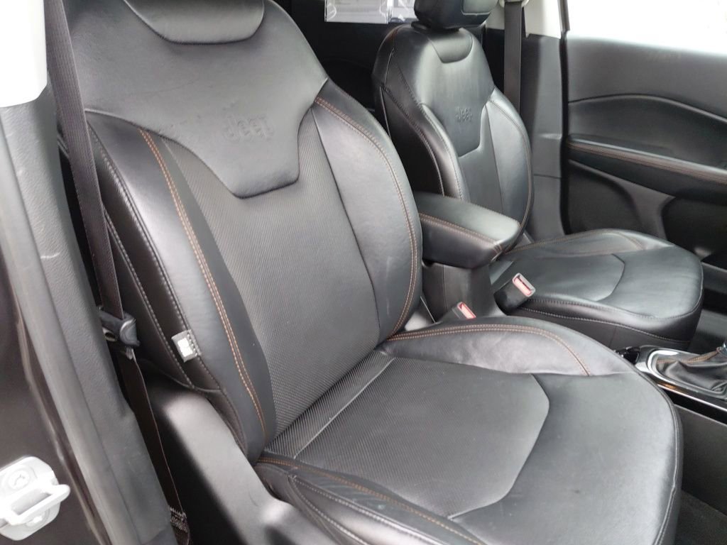 Used 2018 Jeep Compass Limited w/ Navigation Group image 23