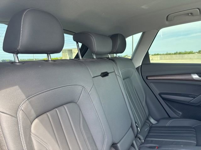 Used 2023 Audi Q5 2.0T Premium image 12