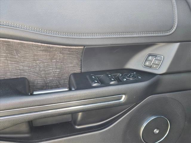 Used 2019 Ford Expedition Max Limited AWD/4WD image 9