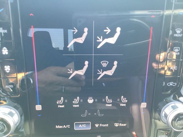 New 2026 RAM 1500 Laramie AWD/4WD image 19