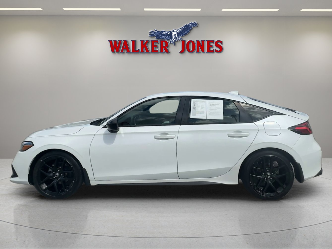 Used 2023 Honda Civic Sport image 3