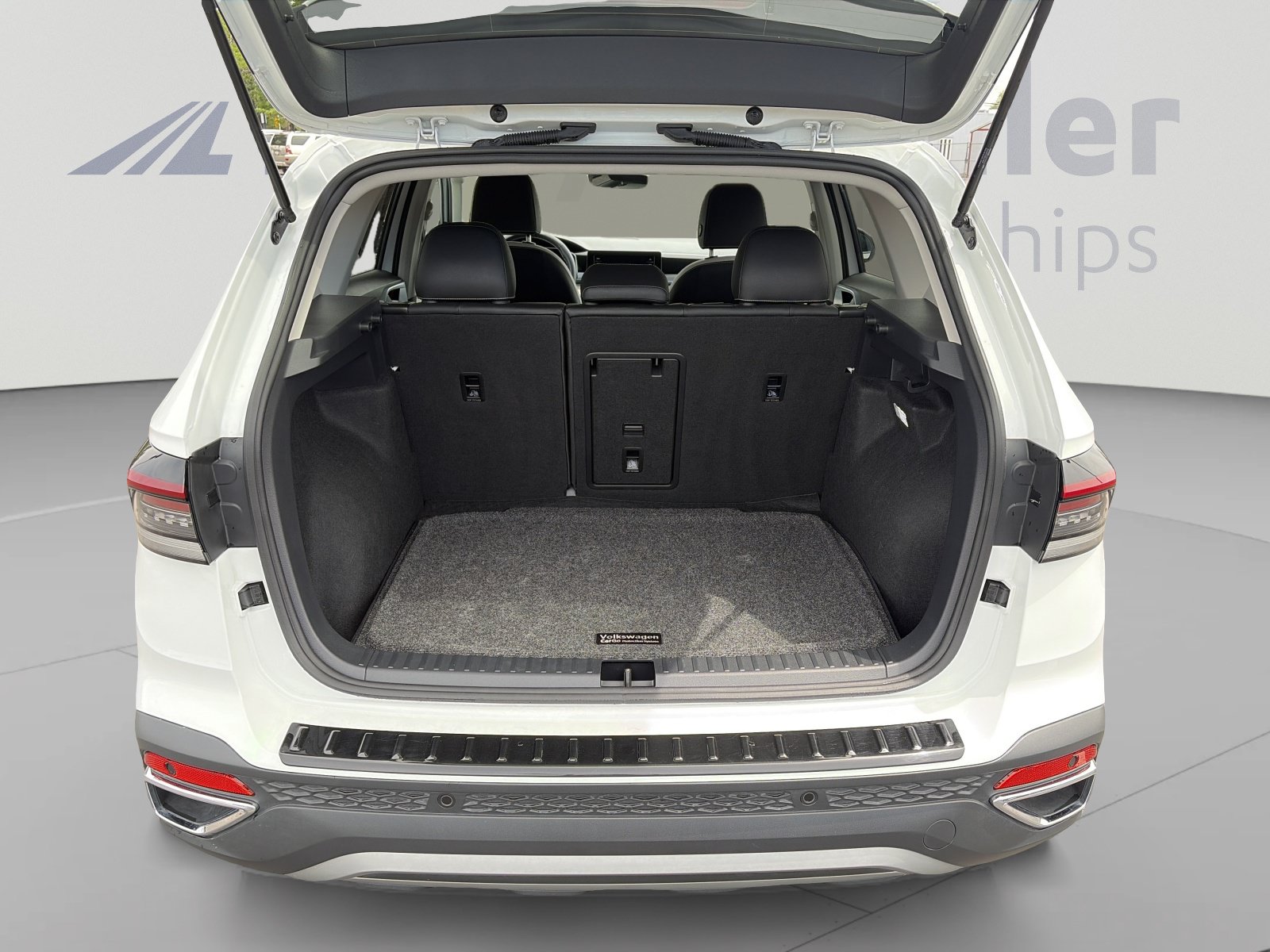 Certified 2025 Volkswagen Taos SE AWD/4WD image 27