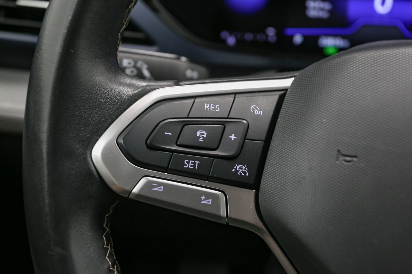 Certified 2024 Volkswagen Taos SE AWD/4WD image 39