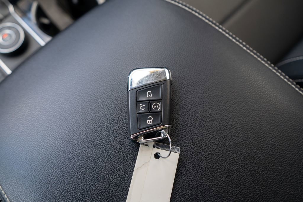 Used 2023 Volkswagen Atlas SEL image 31