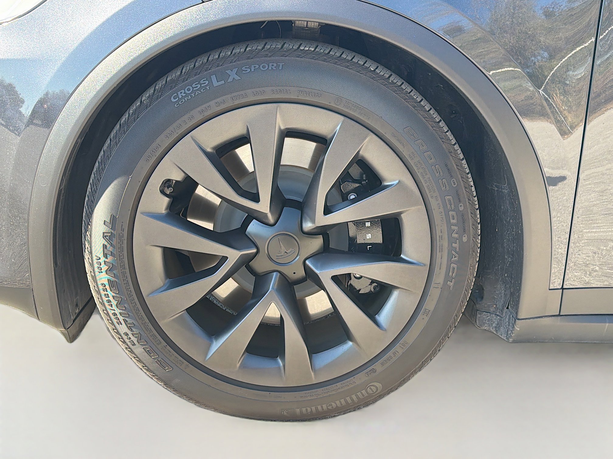 Used 2024 Tesla Model X image 38