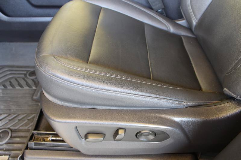 Used 2023 Chevrolet Silverado 1500 LT Trail Boss w/ Convenience Package II AWD/4WD image 39