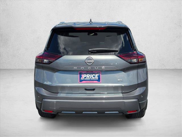 Used 2024 Nissan Rogue SL FWD image 6