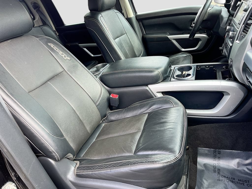Used 2018 Nissan Titan PRO-4X w/ Pro-4x Convenience Package AWD/4WD image 29