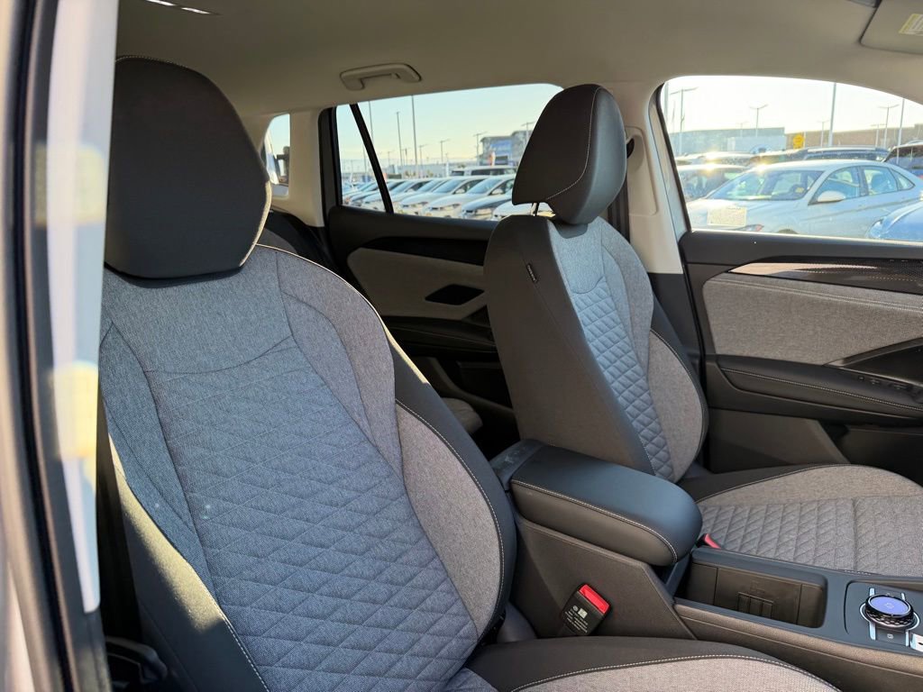 New 2026 Volkswagen Tiguan S FWD image 19