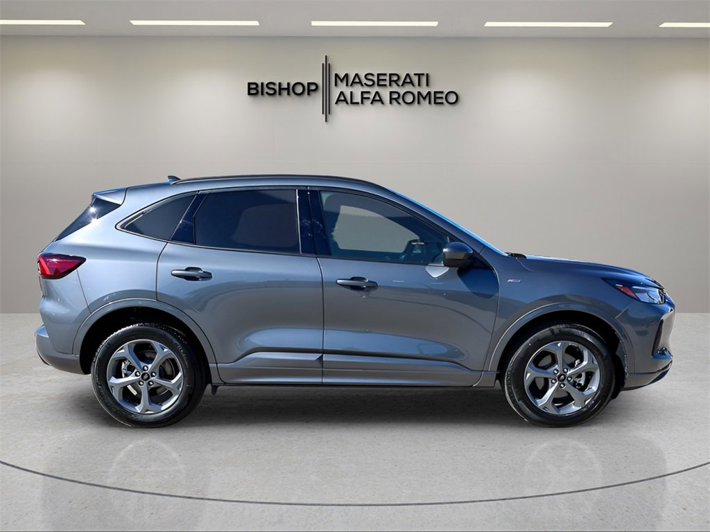 Used 2024 Ford Escape ST-Line Select w/ Tech Pack #1 image 2