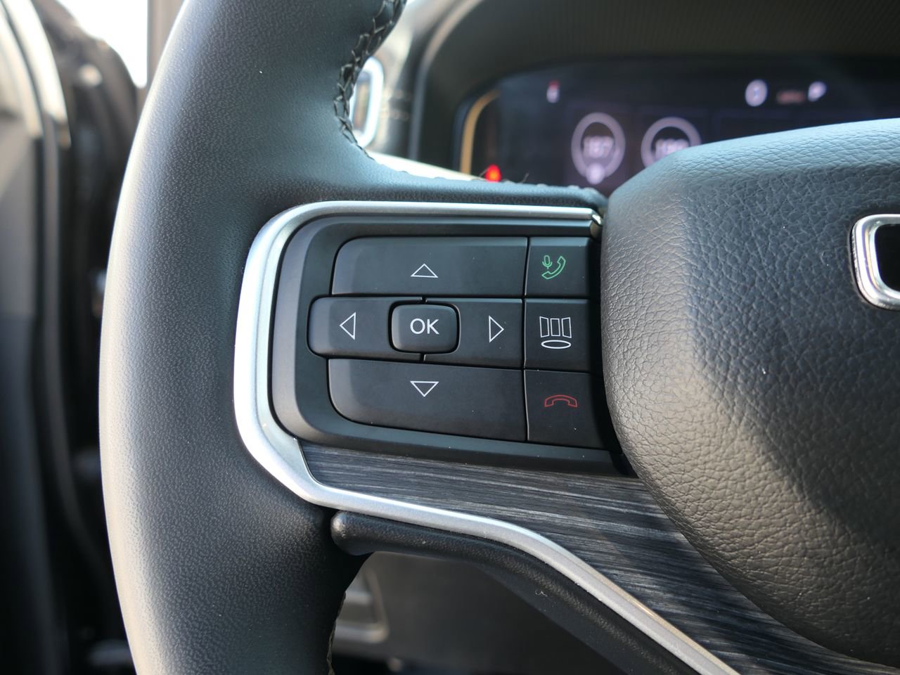 Used 2024 Jeep Wagoneer L Series II image 16