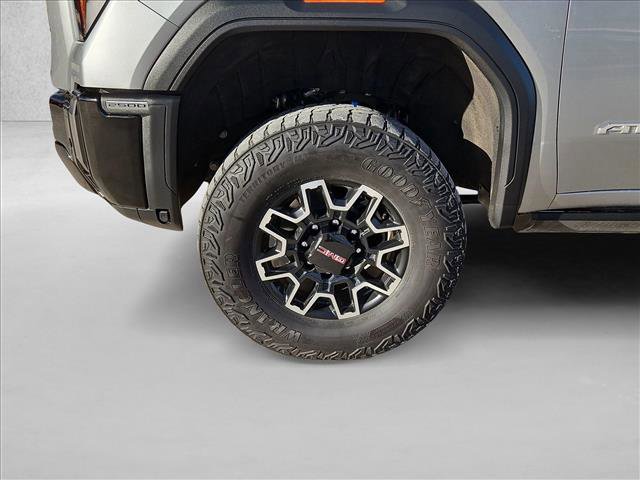 Used 2024 GMC Sierra 2500 AT4X image 24