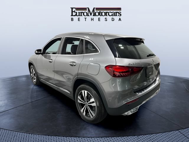 Used 2026 Mercedes-Benz GLA 250 4MATIC image 3