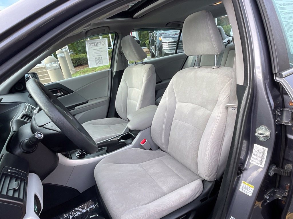 Used 2015 Honda Accord EX image 16