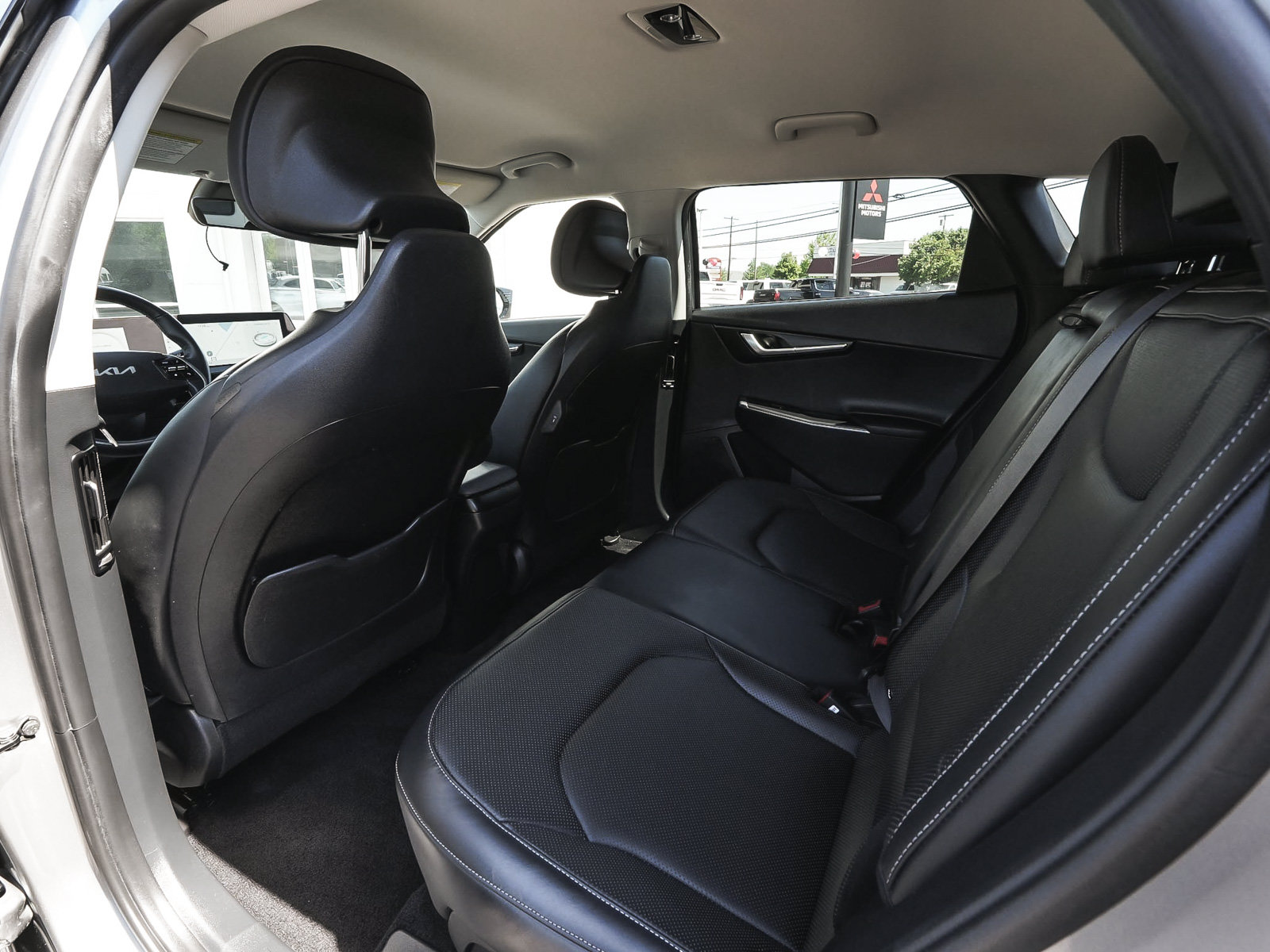 Used 2023 Kia EV6 Wind w/ Wind Technology Package AWD/4WD image 32