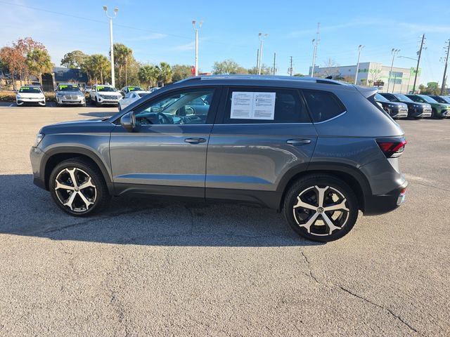 Used 2025 Volkswagen Taos SEL image 6