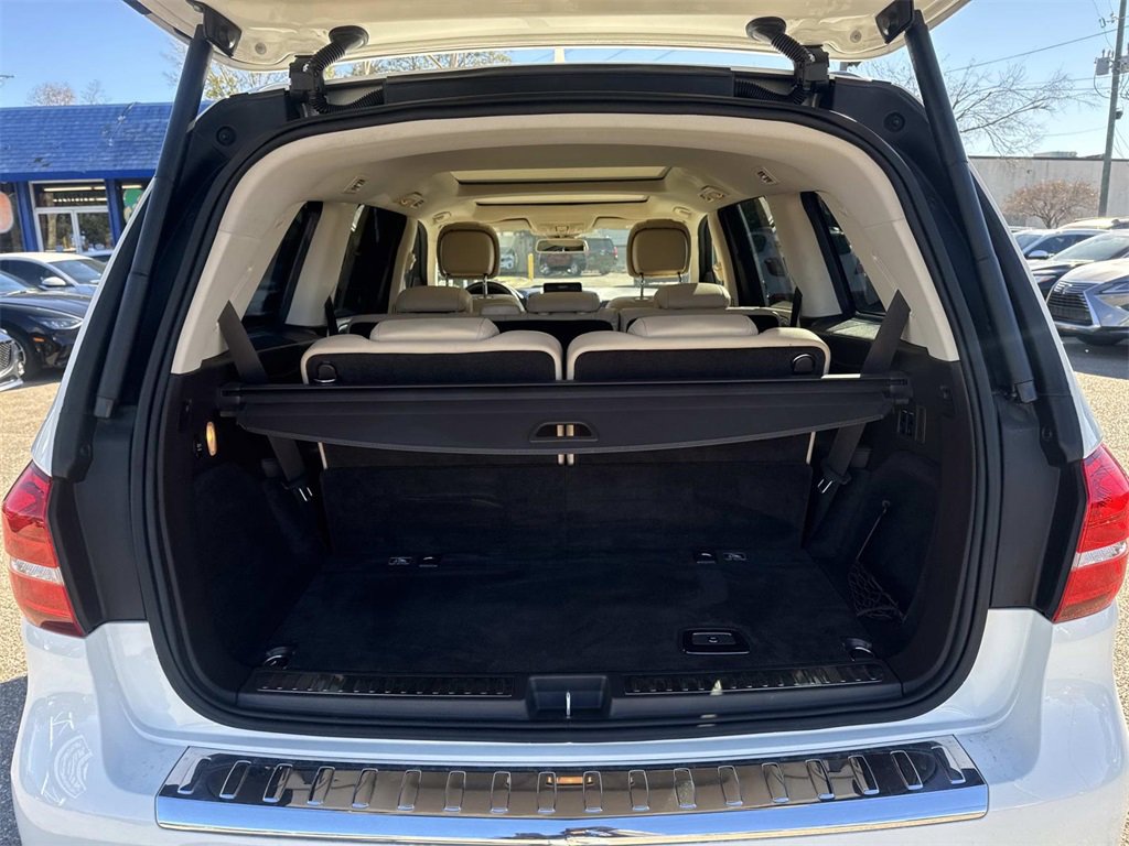 Used 2018 Mercedes-Benz GLS 550 4MATIC w/ Driver Assistance Package image 9