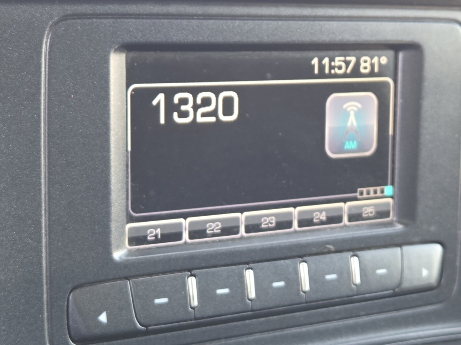 Used 2016 Chevrolet Silverado 1500 W/T AWD/4WD image 30