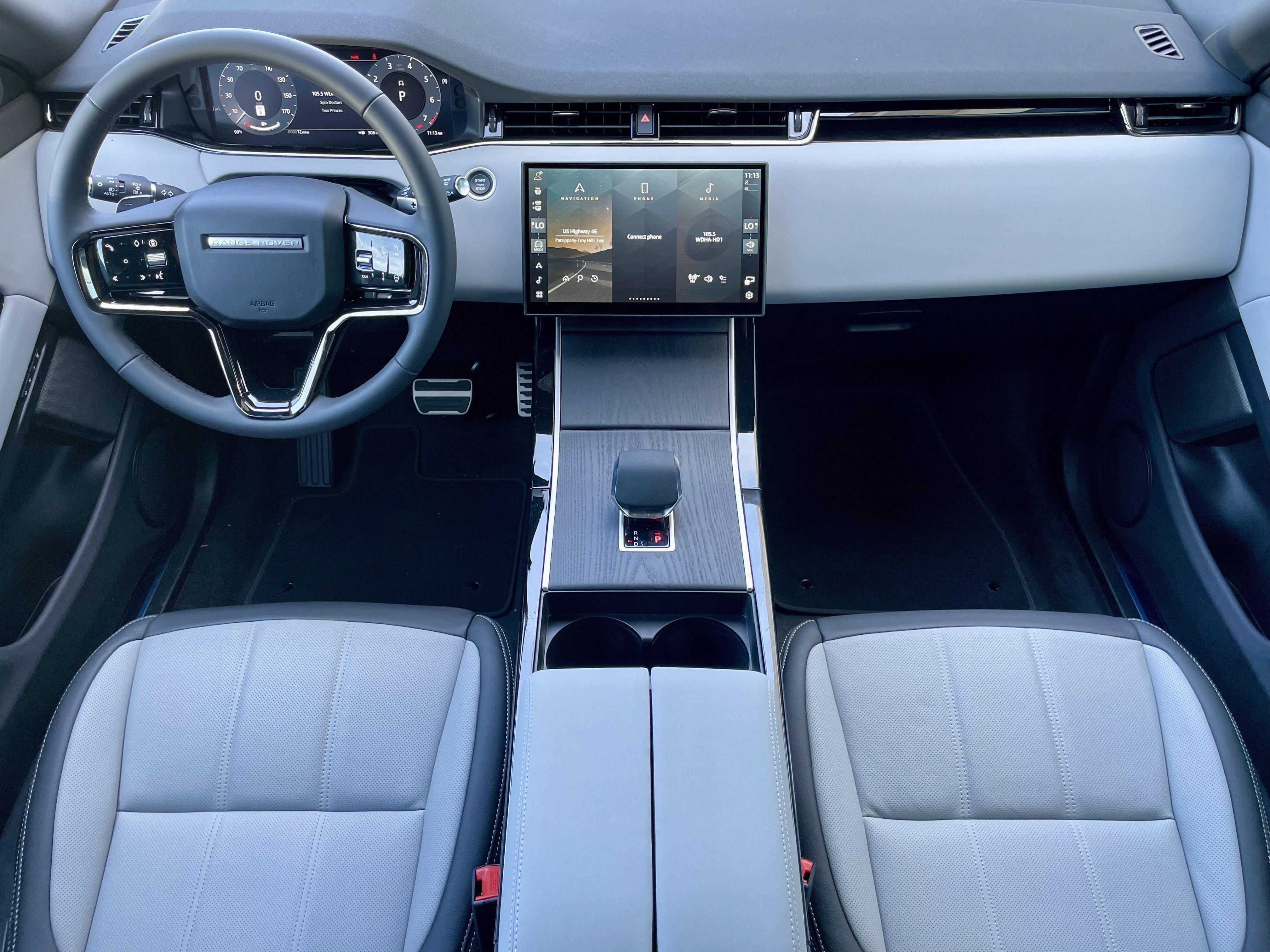 New 2026 Land Rover Range Rover Evoque Hoxton AWD/4WD image 16