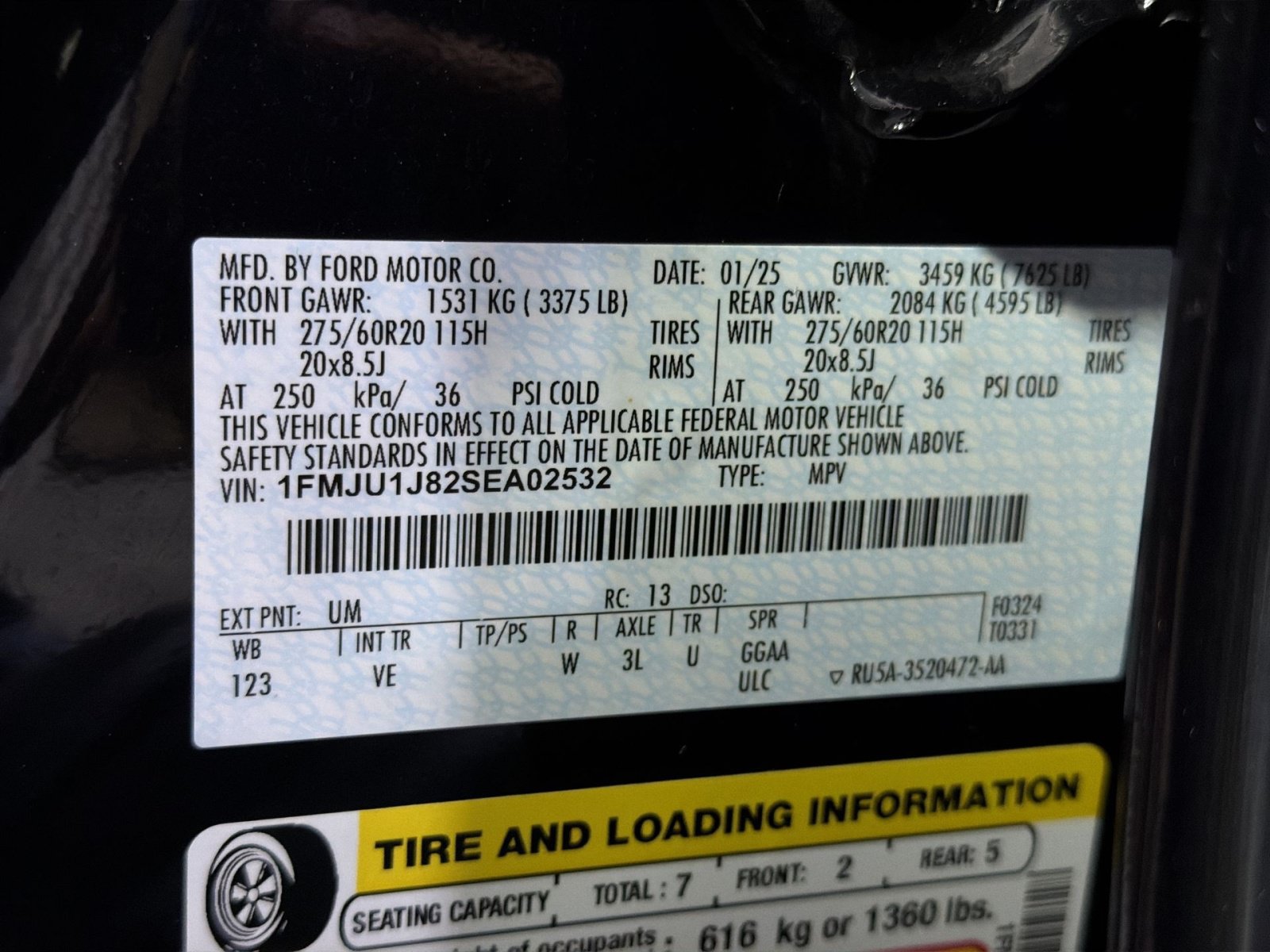 Certified 2025 Ford Expedition Active AWD/4WD image 36